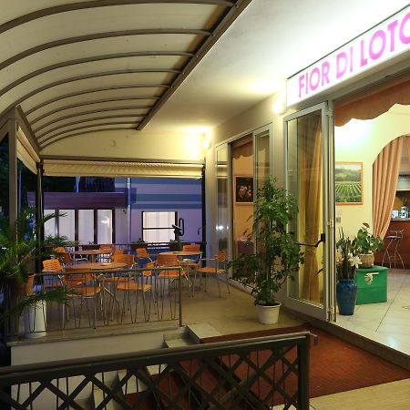 Fior Di Loto - Rimini Hotell Eksteriør bilde