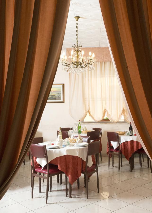 Fior Di Loto - Rimini Hotell Eksteriør bilde